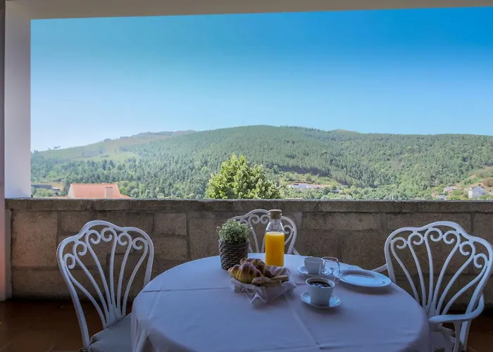 Quinta Do Terreiro - Turismo De Habitacao 라메구